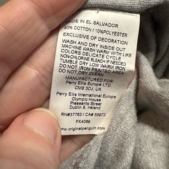 Original Penguin chillin’ and Grillin’ Gray Graphic Tee - Picture 4 of 5